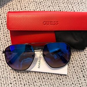Guess Men's Aviator Sunglasses with Black Frame and Blue Lenses